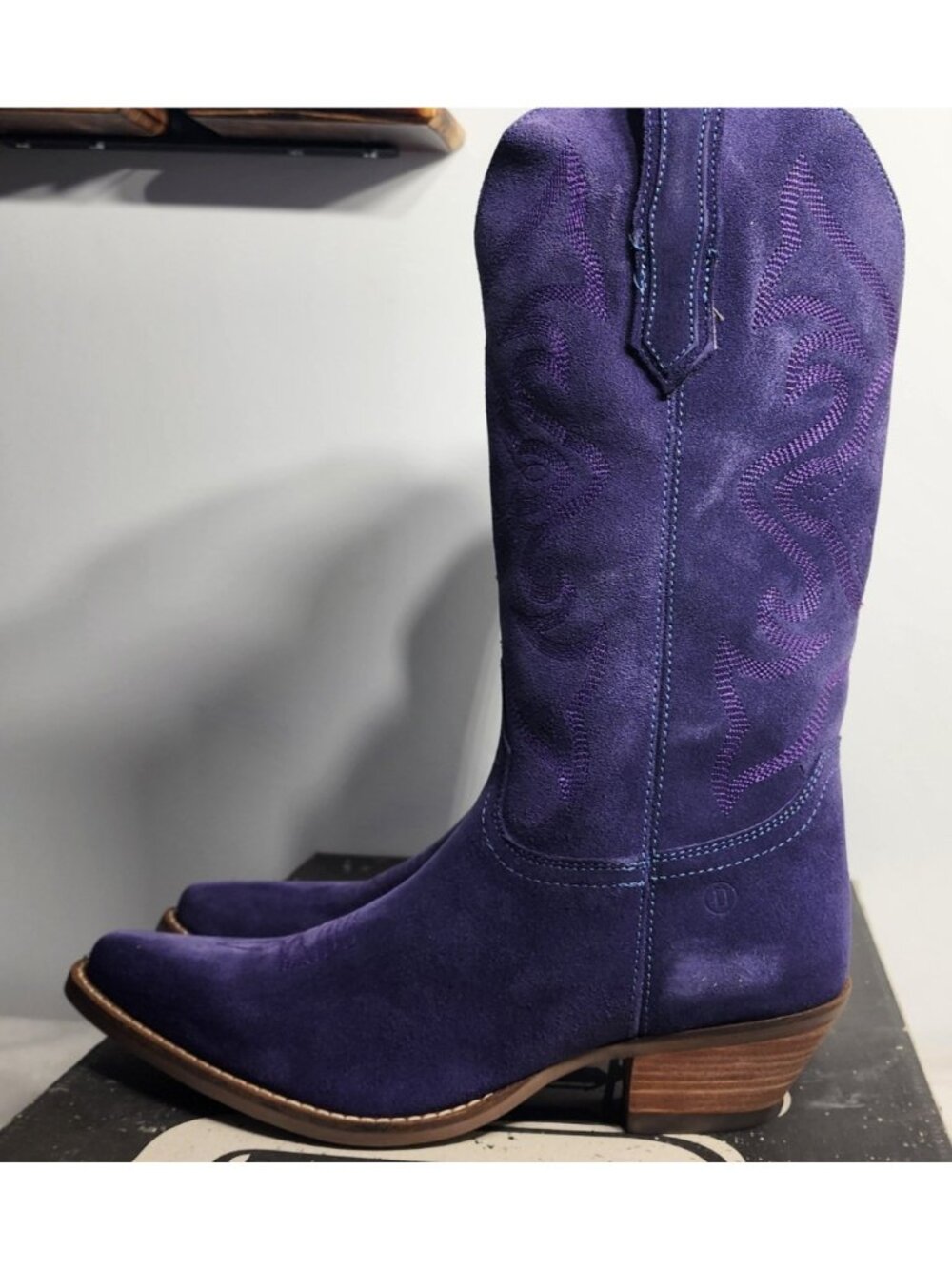 Dingo Out West Embroidered Snip Toe Cowboy Womens Purple Casual Boots size 8.5 M
